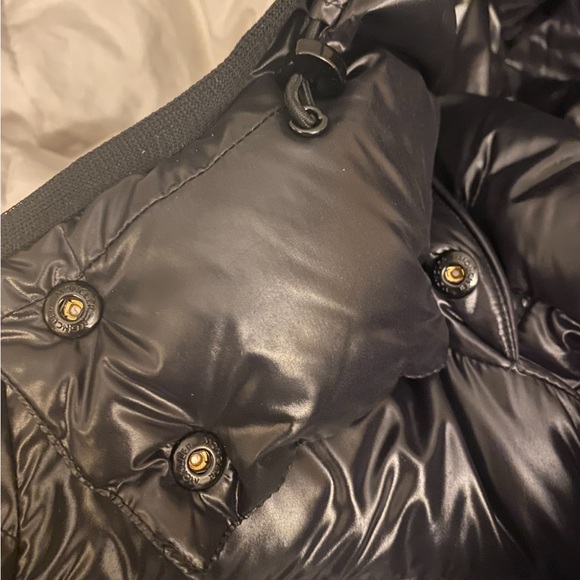 Women’s moncler long down puffer coat - Picture 6 of 7